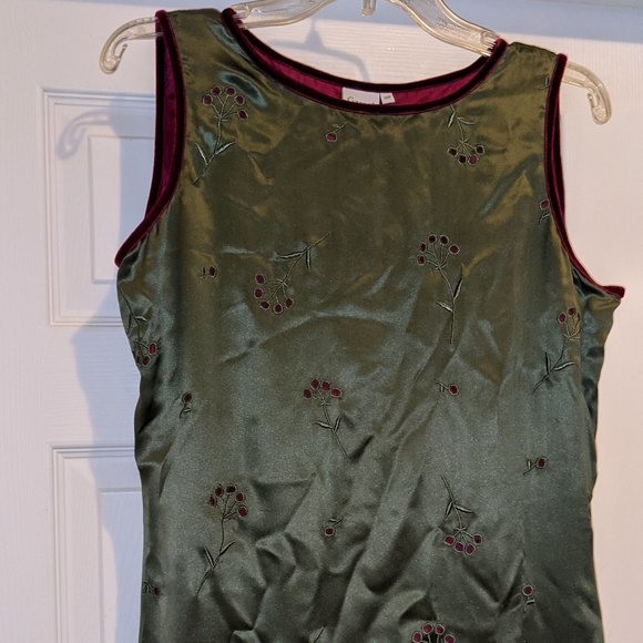 Garnet Hill Beautiful Green and Wine Silk Sheath Dress Size 10P - Picture 8 of 13